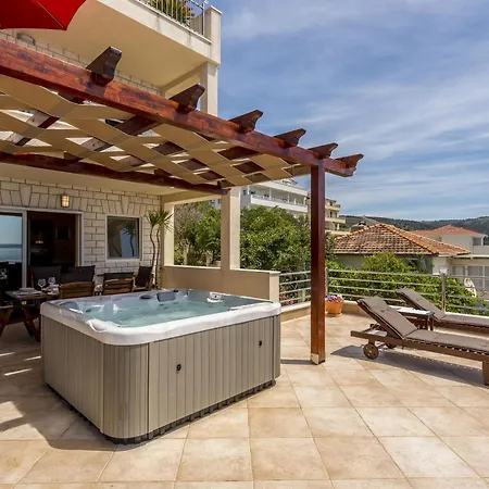 Paradise View شقة